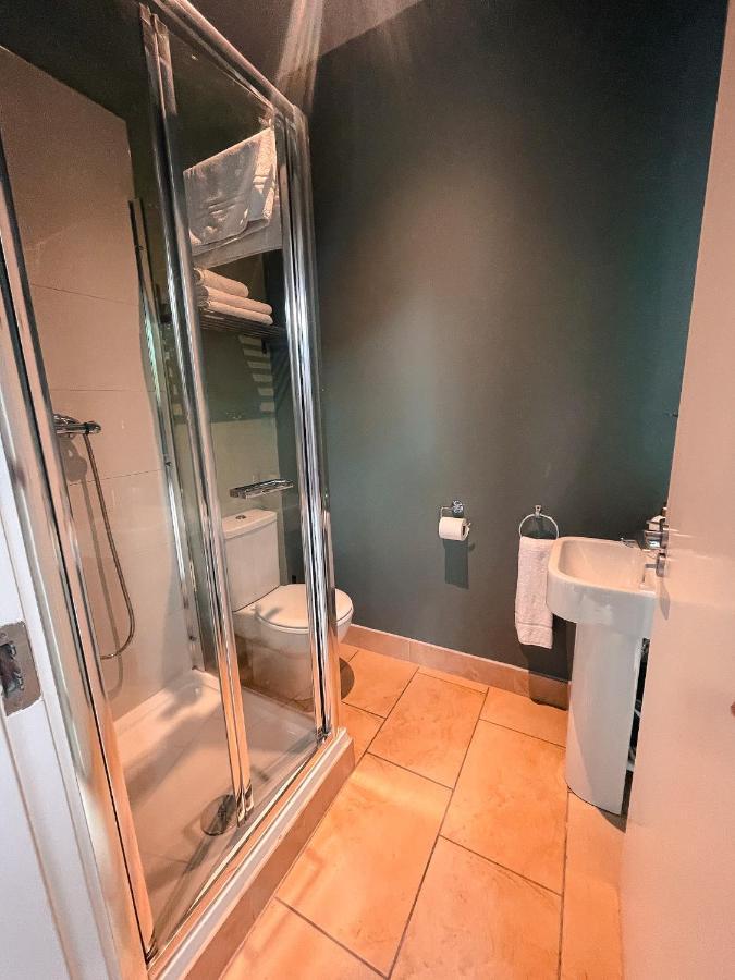 The Blue Door Apartment 凯尔西温 外观 照片